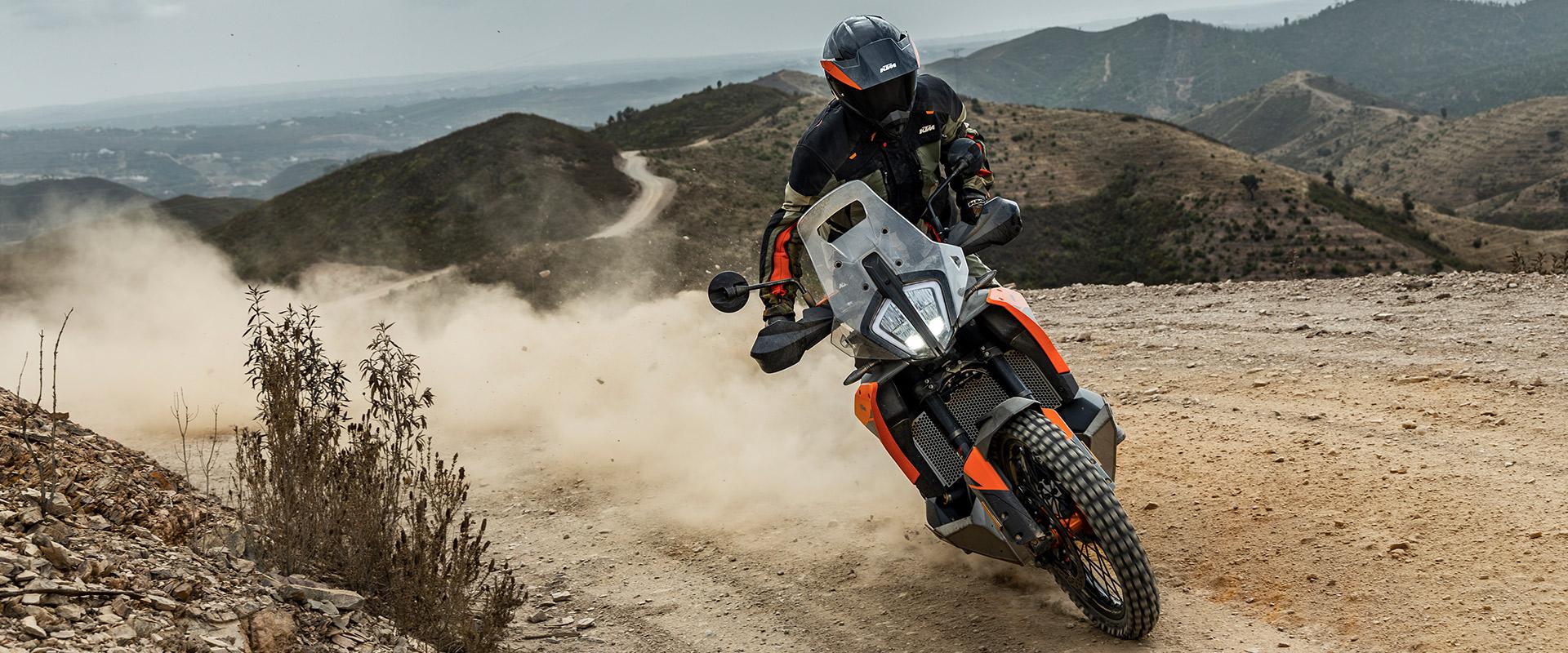 790 ADVENTURE